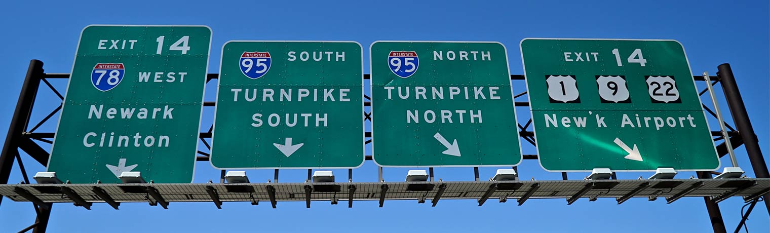 Highway road signs in New Jersey